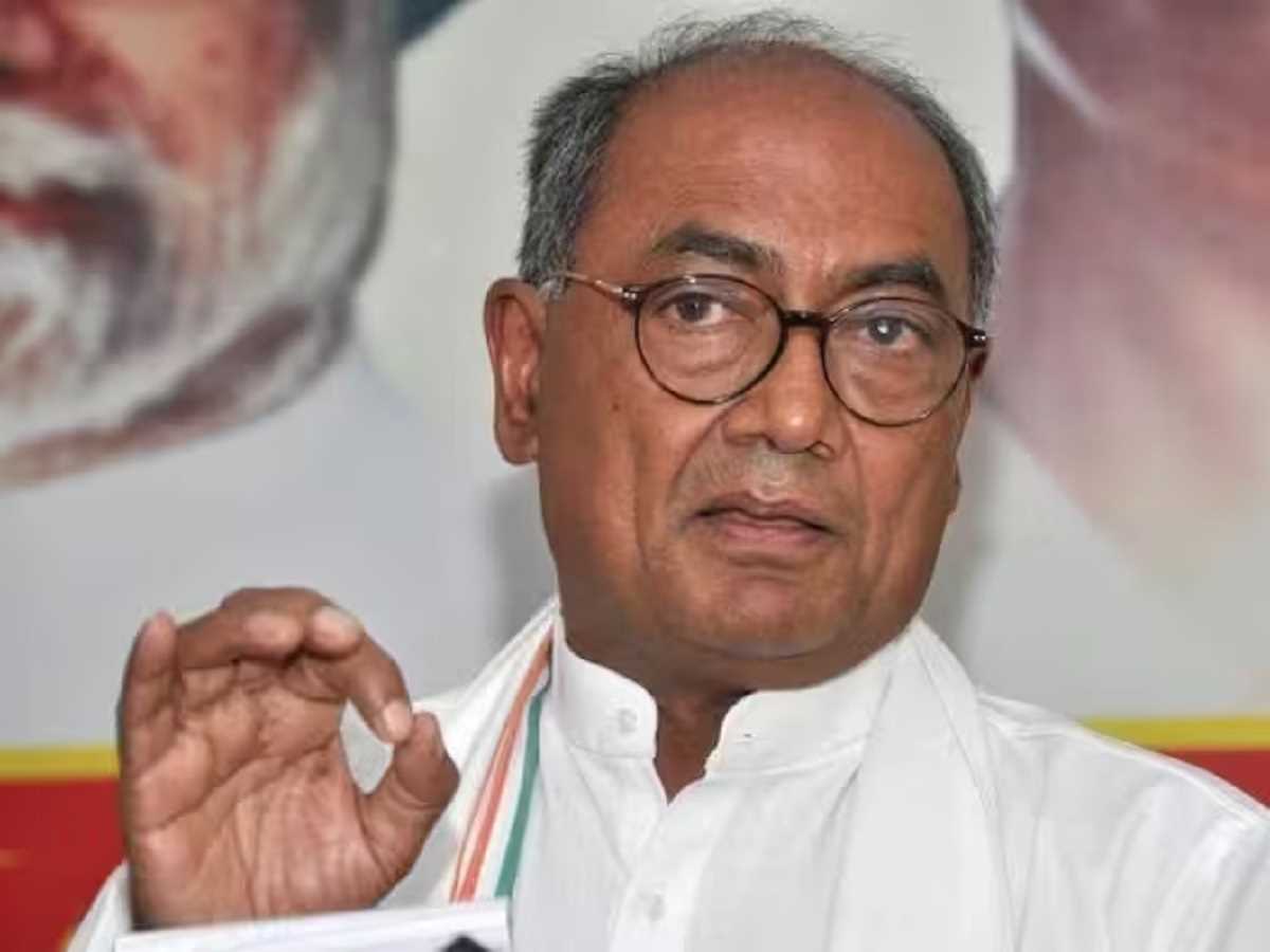 मोटी चमड़ी वाले ही राजनीति में टिक पाते हैं : दिग्विजय सिंह